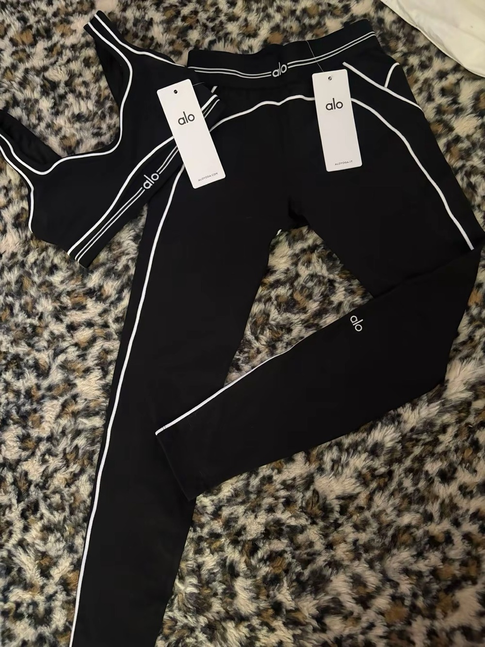 ALO Yoga Black Leggings with White Piping